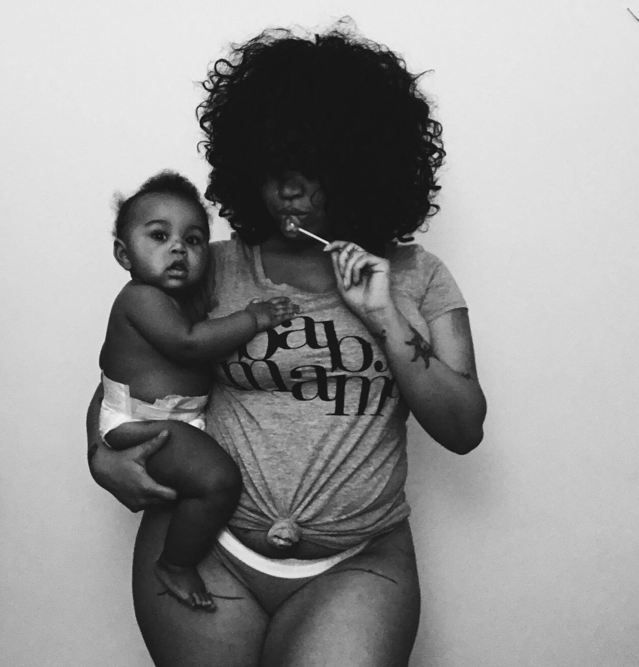 leezajonee:  agoldthatactuallystays:  Sirius and Mama  love