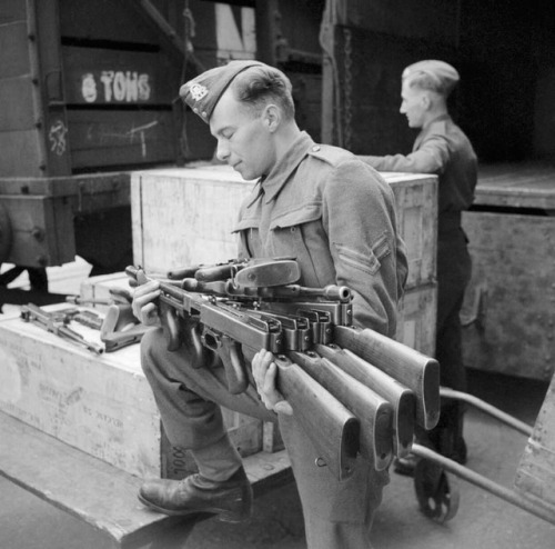 Thompson Submachine guns arriving in England from US Lend Lease, 1941, World War II.