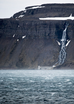 nichvlas:  The waterfall Djúpavíkurfoss