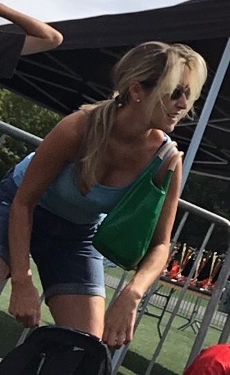 shortskirtsshortshorts: This soccer moms tits are amazing!