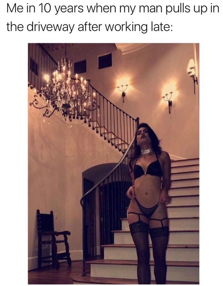 swolizard:  saiyan-of-royal-blood:Right. But really she was just upstairs bout to