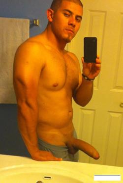 thumper339:  Hot, fit, dude sends a selfie o’ his, big, fat, slab o’ sa-weet, uncut donkey-size cock!!  Slurp!