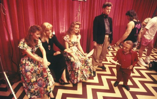 90s-movies-blog:  Twin Peaks episode 29 