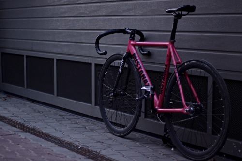 ridefastdielast:  mistahazebikes