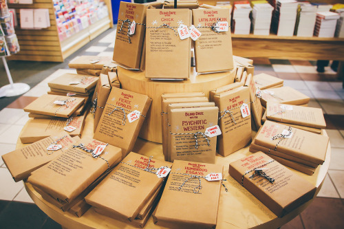 rainydayscoffeeandbooks:Barnes and Noble, Union Square, NYC