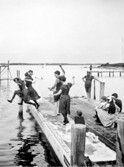 Shelter Island, New York, c.1904. (x)