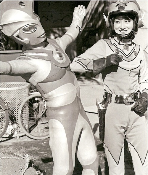 himitsusentaiblog:Ultraman Ace takes an elbow from Yuko Minami (Mitsuko Hoshi) behinds the scenes of