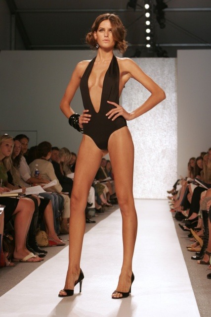 vs-angelwings:  Izabel Goulart