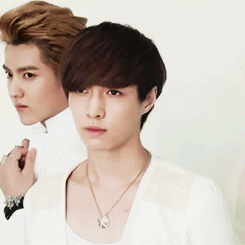 yixingy:  183/100 Gifs of Yixing. Yixing seducing the fuck outta you. 