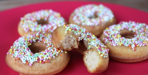 Mini Donuts (made with a mini donut maker) Ingredients for 14 mini-donuts: 2 eggs 2 tbsp unsweetened