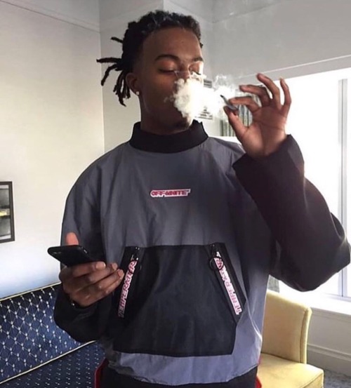 prettyboybenz:Carti Bithh