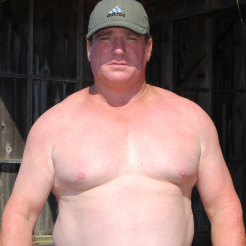 thickbear475: wrestlerswrestlingphotos: Musclebear Outdoors Handsome Daddy from GLOBALFIGHT.com gall