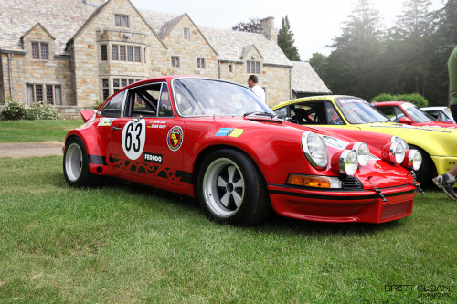 atrinaa:  brettcreates:  Toni’s RSR clone (2.8L w/ high butterfly throttle bodies)  Gimme 