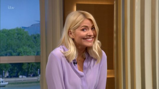 hollywilloughbyx:holly willoughby  adult photos