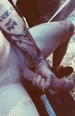 hipsterblud:Dicked down