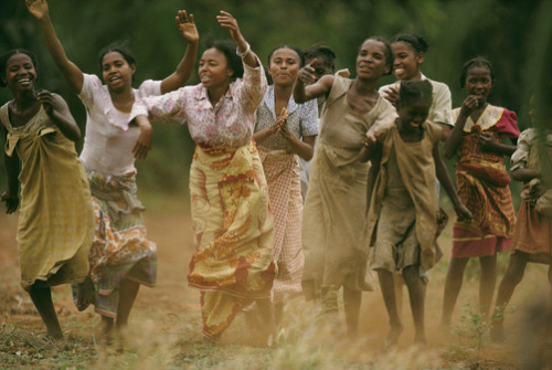   Madagascar: Portraits of Malagasy women of different ethnicities.  Names unknown. Photos by: Frans Lanting  