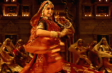 rani-padmavati:Ghoomar Ghoomar Ghoomar Ghoomar Ghoome Re