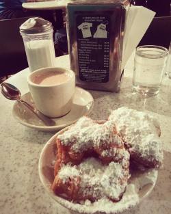 #CafèDuMonde #FrenchQuarter #Nola #NewOrleans