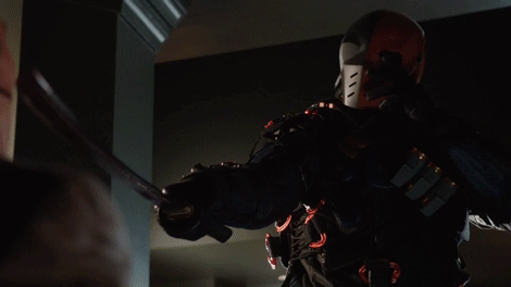 dccomicsgifs:  Slade = Deathstroke 