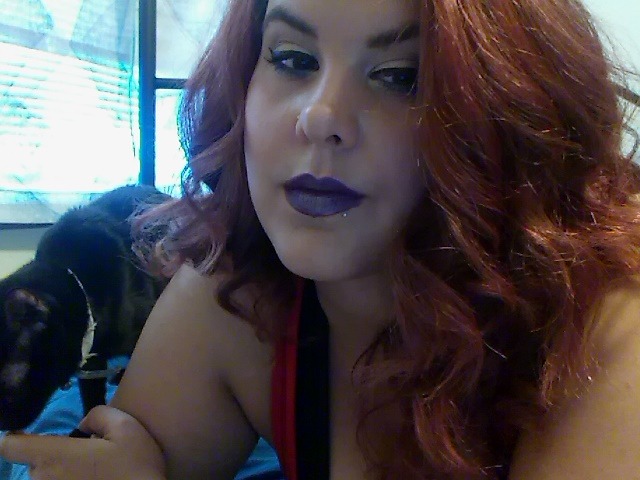 toxicwaxrainbows:  bo insisted on being in my selfie today. anyways, my friends had