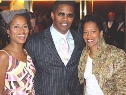 yvessaintlebron:  torisoulphoenix:  kerrywashingtonallday:  Then and Now! 2004 and 2016  YAAAAAAAAAAAAAAAAAAAASSSSSS!!!!!!!  Jamie line up in the first picture though..lol 