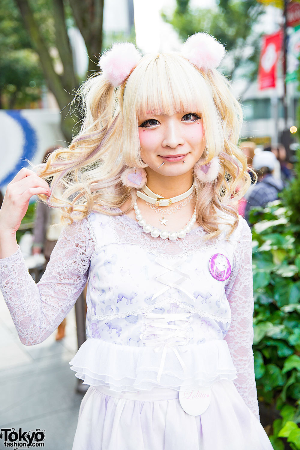 tokyo-fashion:  Yuto and Kyaori from the well known Harajuku hair salon Candye Syrup