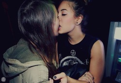 Lesbian-Sweethearts:  Follow For More Lesbians! ♡ 