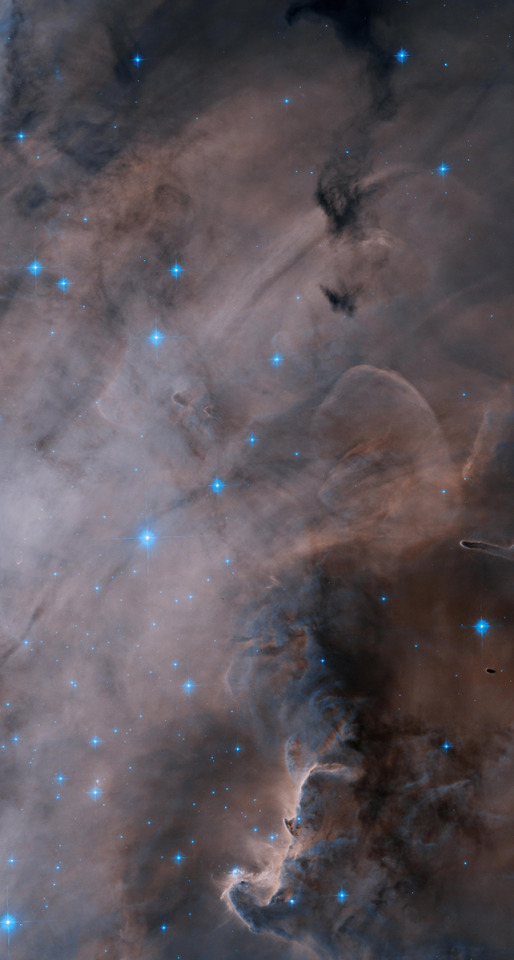 Dive Into The Lagoon Nebula © Hubble