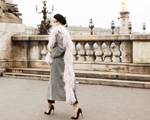 ulyanastreetgame:Ulyana Sergeenko attending the Dior Homme Fall 2016 show during Paris Fashion Week,