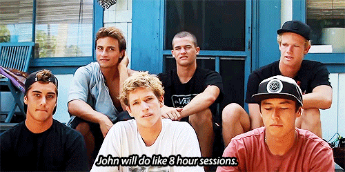 tjgoalshie: Who’s the biggest surfaholic? 