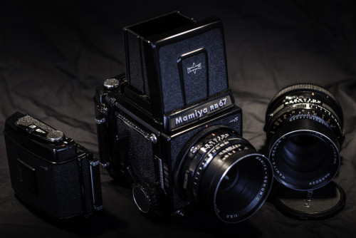Mamiya RB67 Pro S - a 6X7 medium format camera with leaf shutter lenses. A tank of a camera with a r