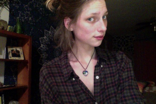 hellanachos:  me trying to be cool with my mac 3/9-3/26/2015