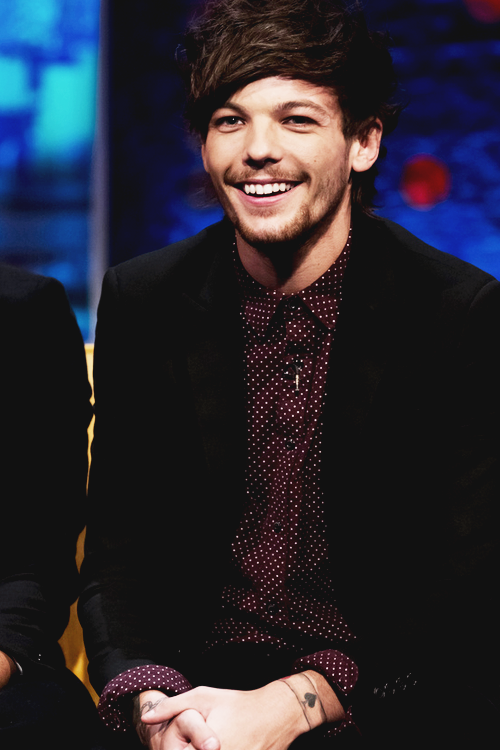 harryswinston-deactivated202110:  Louis at the Jonathan Ross show 