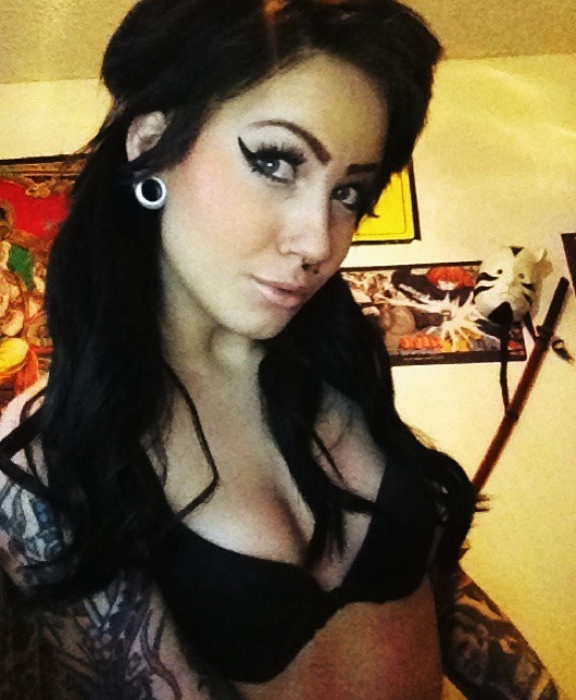nekr0mantic:  Idk I was feeling pretty, and tan. 