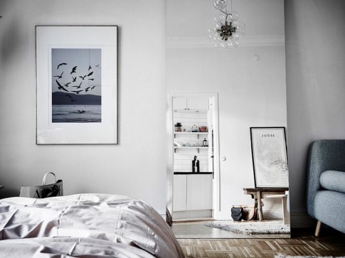  1 Room Apartment With Lots Of Texture | Goteborg, SwedenLayout:(Source: entrancemakleri.se, Photos 