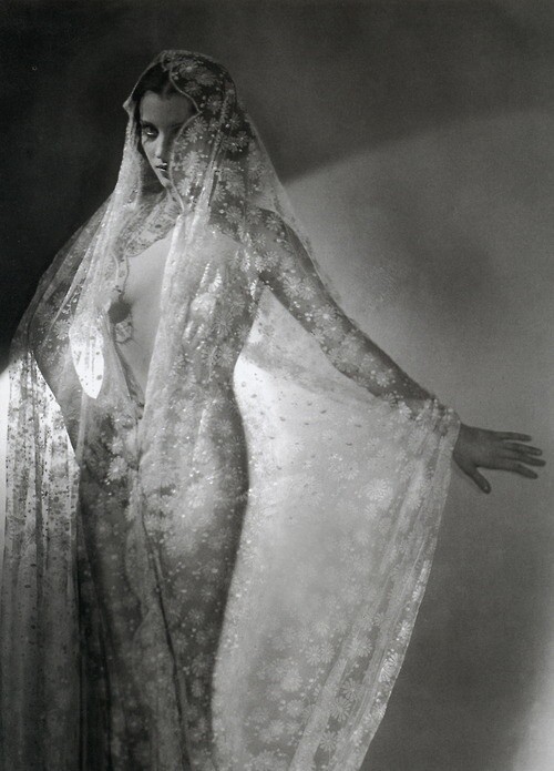crimsonkismet:   Atelier Manasse, 1930s  