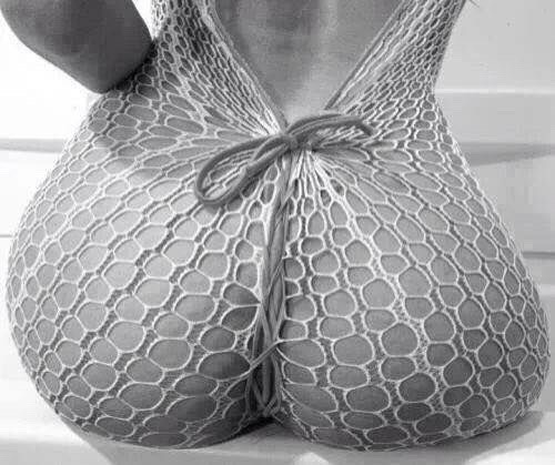 sexyscorpiowoman:  🌹  follow 4 more