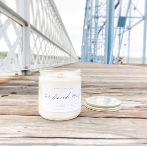 Made by local soy bean candle maker @forgetmenot_candles  ・・・ Craving some clean salty beachy air? W