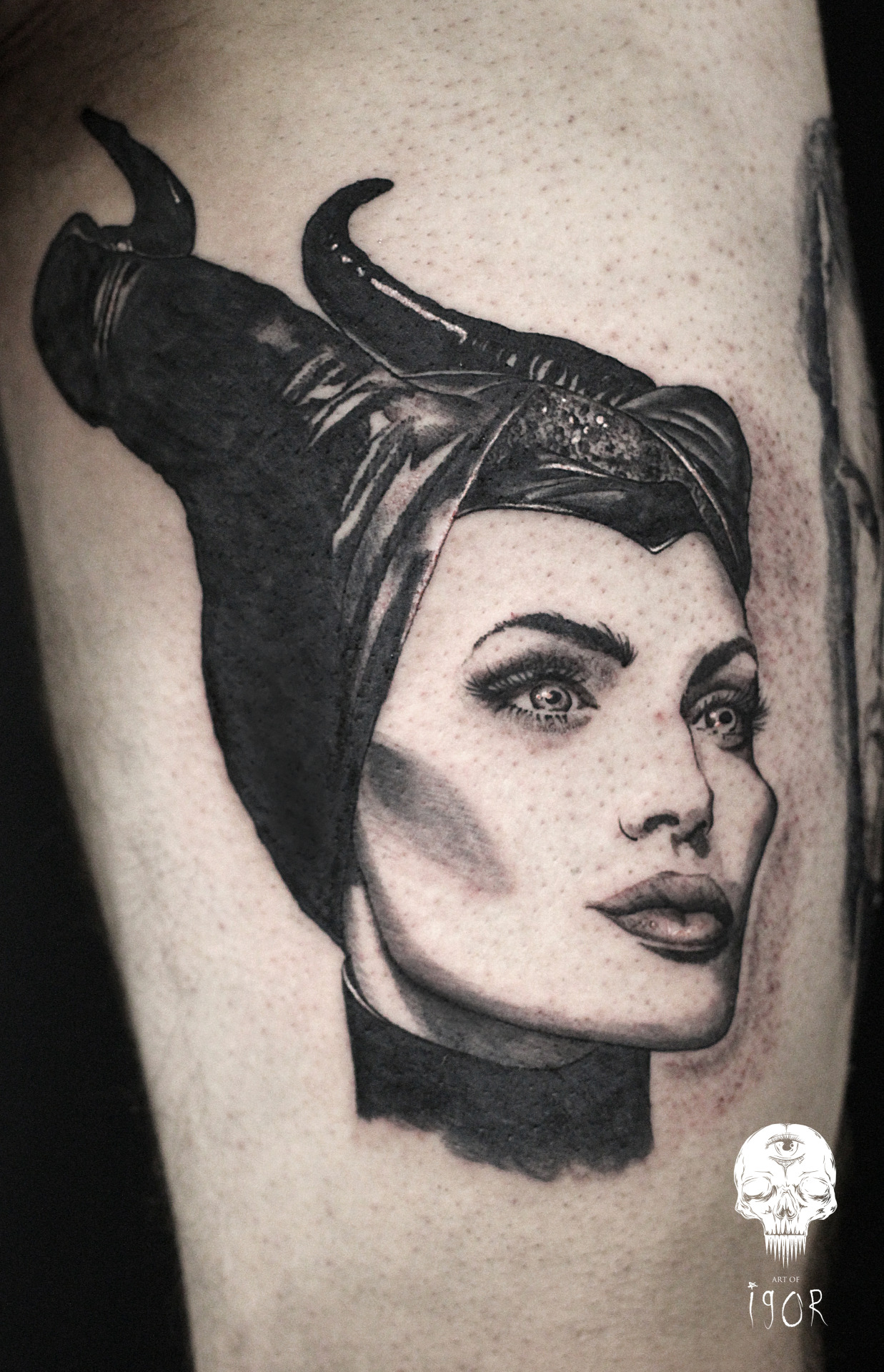 fuckyeahtattoos:  Angelina Jolie as Maleficent. Done last week on Underskin - Criciúma