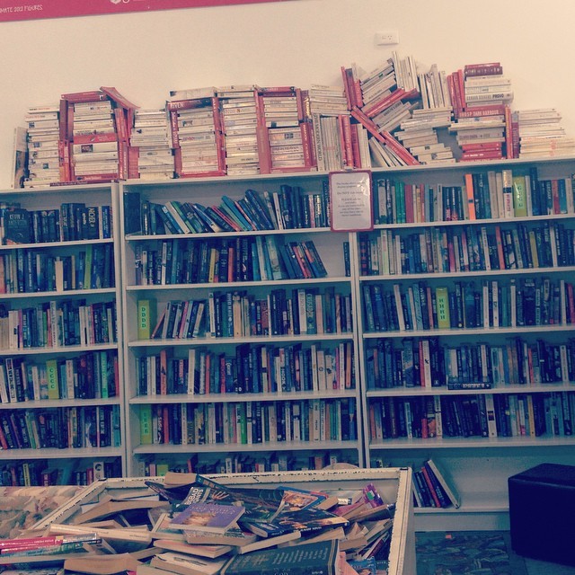 manikinfear:Saw this in the Salvos today, it made my day! 💙📖💜 #bookstagram