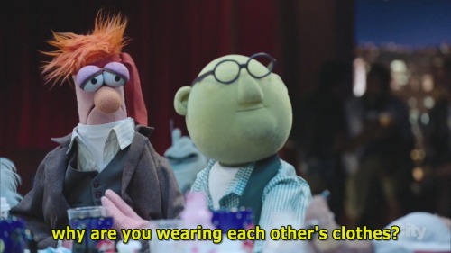 sandandglass:The Muppets s01e04