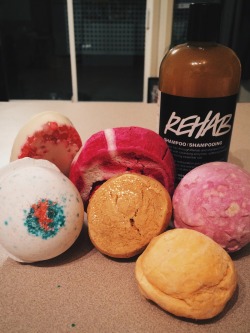 Delushiouss:  Lush Haul From A Few Weeks Ago: Sakura Bath Bomb, Pearl Massage Bar,