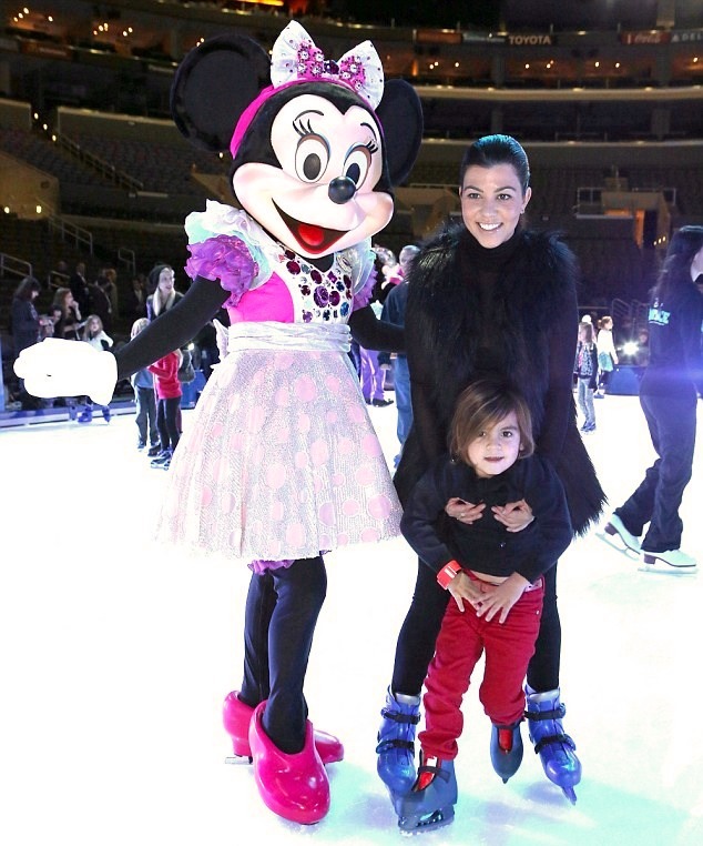 thebeautyklan:  Kourtney and Mason on Disney on ice. 