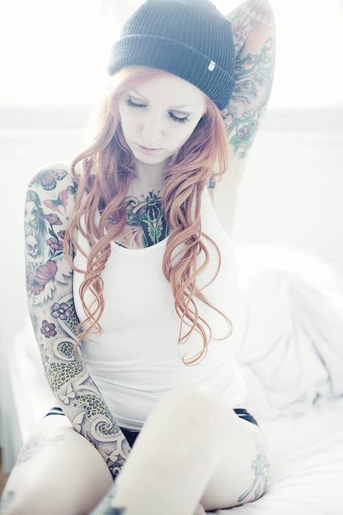 totemalley:  Evilla D Ark on We Heart Ithttp://weheartit.com/entry/67702077/via/Capaonthetable