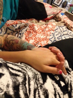 shareeanne:  teacupcakesandlipstick:  He’s fallen asleep whilst holding my hand 😍😍  😍👌  We&rsquo;re pretty cute 😘