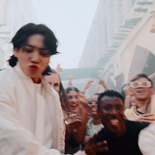 DREAMERS Official Mv