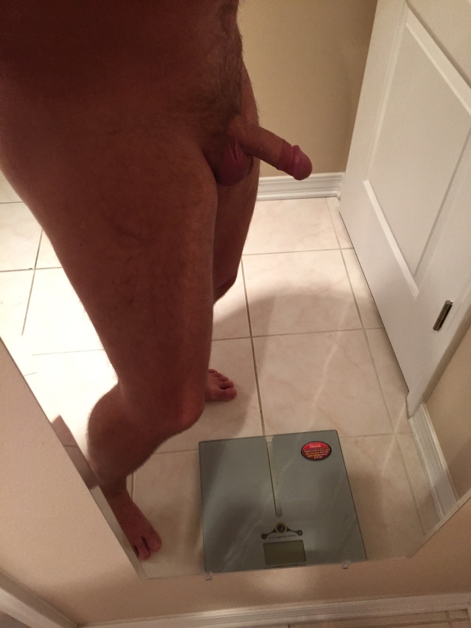 southerngent52-sls:  Starting my day off with morning wood thanks to shesthe152,
