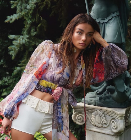 madaleina: Ayça Ayşin Turan - Marie Claire Magazine