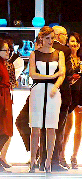 melliescrofano:favorite Delphine outfits