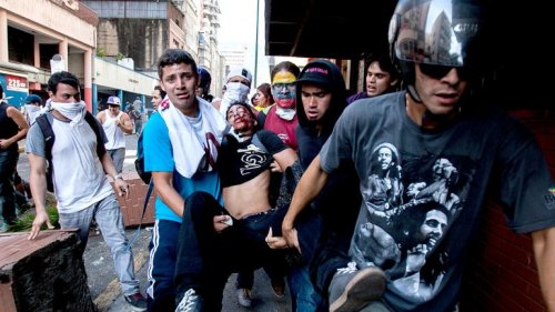 riotsandrhymes:  Do you Know what is happening in Venezuela? This is what is happening. This is what has been happening during a week. The students have been protesting in a pacific way against the repressive and tyrant government that we have since 1999